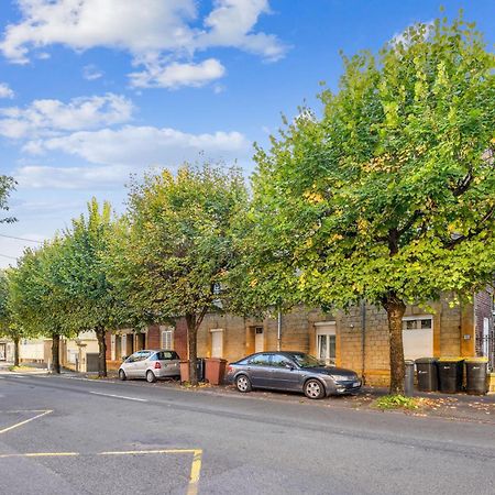 Budget Appart Avec Parking Au Centre-Ville Charleville-Mézières Exterior foto